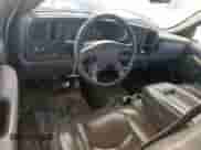 2006 Chevrolet Silverado 1500 Work Truck с VIN 1GCEC14V16Z131838, выставлен на аукционе Copart как лот 66476655 с пробегом 140 711 миль миль и Списание • Salvage title. История ставок и продаж доступна на DreamBid. Изображение 8.