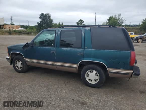 1998 Chevrolet Tahoe с VIN 1GNEC13RXWJ308283, выставлен на аукционе Copart как лот 67508625 с пробегом 332 937 миль миль и Чистый • Clean title. История ставок и продаж доступна на DreamBid. Изображение 2.