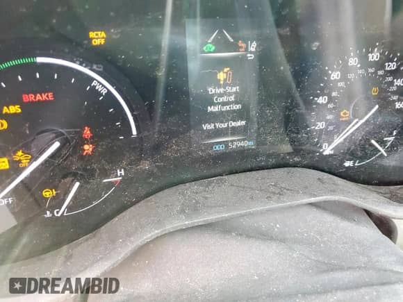 2023 Toyota Sienna LE with VIN 5TDKRKEC5PS154482, listed as a Copart auction lot 68848475 with 52,940 mi miles and Salvage title. Bid and sale history available at DreamBid. Image 9.