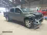 2007 Nissan Frontier SE z VIN 1N6AD07U77C426727, wystawiony jako Copart lot #69798645 z przebiegiem 89 041 mil mil oraz Szkoda całkowita • Salvage title. Historia ofert i sprzedaży dostępna na DreamBid. Obrazek 4.