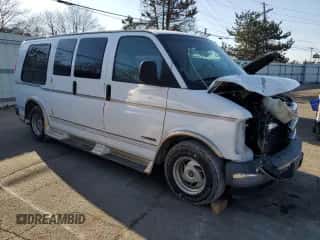 1999 Chevrolet Express с VIN 1GBFG15R6X1094977, выставлен на аукционе Copart как лот 48469965 с пробегом Не указан миль и Списание • Salvage title. История ставок и продаж доступна на DreamBid. Изображение 4.
