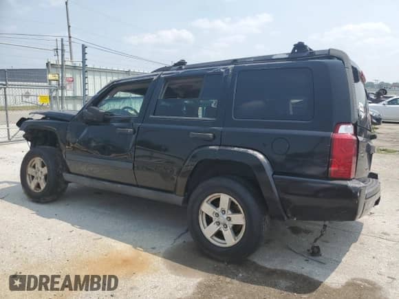2006 Jeep Commander with VIN 1J8HH48K96C204319, listed as a Copart auction lot 64581825 with Not provided miles and Salvage title. Bid and sale history available at DreamBid. Image 2.