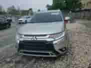 2019 Mitsubishi Outlander ES z VIN JA4AZ3A38KZ026682, wystawiony jako Copart lot #82217935 z przebiegiem 99 115 mil mil oraz Nie do naprawy • Non repairable. Historia ofert i sprzedaży dostępna na DreamBid. Obrazek 13.