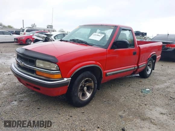 2000 Chevrolet S-10 с VIN 1GCCS1453YK296165, выставлен на аукционе IAAI как лот 42190667 с пробегом 215 370 миль миль и . История ставок и продаж доступна на DreamBid. Изображение 2.