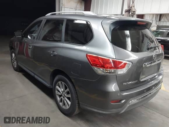 2015 Nissan Pathfinder Platinum with VIN 5N1AR2MMXFC661069, listed as a IAAI auction lot 42406749 with 178,563 mi miles and . Bid and sale history available at DreamBid. Image 3.