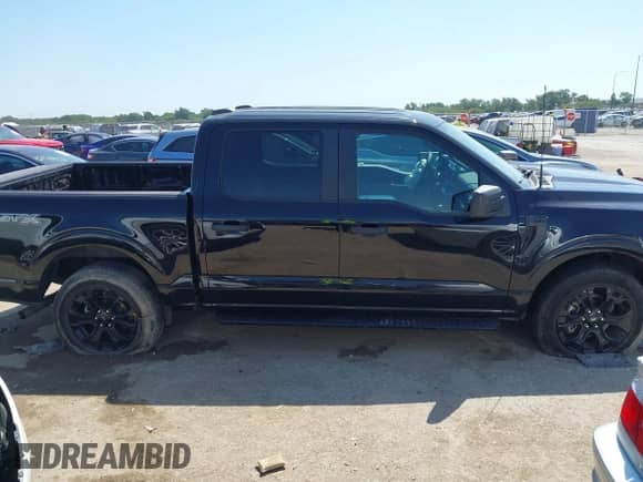 2022 Ford F-150 XL с VIN 1FTEW1CP0NFB36376, выставлен на аукционе IAAI как лот 43006073 с пробегом 67 116 миль миль и . История ставок и продаж доступна на DreamBid. Изображение 13.