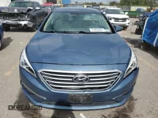 2015 Hyundai Sonata SE z VIN 5NPE24AF1FH208846, wystawiony jako Copart lot #71403595 z przebiegiem 84 278 mil mil oraz Szkoda całkowita • Salvage title. Historia ofert i sprzedaży dostępna na DreamBid. Obrazek 5.