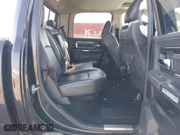 2014 Ram 1500 Longhorn z VIN 1C6RR7PT7ES268181, wystawiony jako IAAI lot #41887749 z przebiegiem 136 081 mil mil oraz . Historia ofert i sprzedaży dostępna na DreamBid. Obrazek 8.