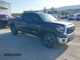 2020 Toyota Tundra SR с VIN 5TFUY5F10LX880538, выставлен на аукционе IAAI как лот 43211966 с пробегом 44 901 миль миль и . История ставок и продаж доступна на DreamBid. Изображение 1.