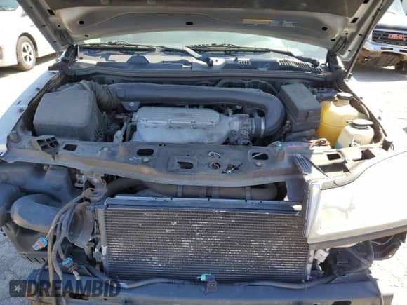 2007 Saturn VUE V6 z VIN 5GZCZ53477S871313, wystawiony jako Copart lot #50017564 z przebiegiem 200 223 mil mil oraz Szkoda całkowita • Salvage title. Historia ofert i sprzedaży dostępna na DreamBid. Obrazek 12.