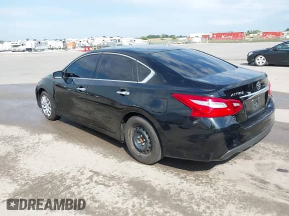 2016 Nissan Altima SR с VIN 1N4AL3AP7GN338104, выставлен на аукционе IAAI как лот 43282784 с пробегом 144 774 миль миль и . История ставок и продаж доступна на DreamBid. Изображение 3.