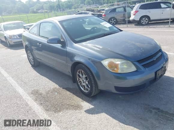 2005 Chevrolet Cobalt LS с VIN 1G1AL12F357583853, выставлен на аукционе IAAI как лот 42234562 с пробегом Не указан миль и . История ставок и продаж доступна на DreamBid. Изображение 1.