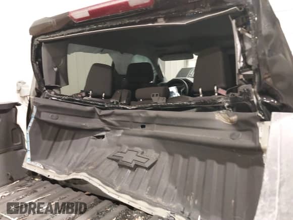 2024 Chevrolet Silverado 2500HD LT с VIN 1GC1YNE71RF112865, выставлен на аукционе IAAI как лот 41145438 с пробегом Не указан миль и . История ставок и продаж доступна на DreamBid. Изображение 17.