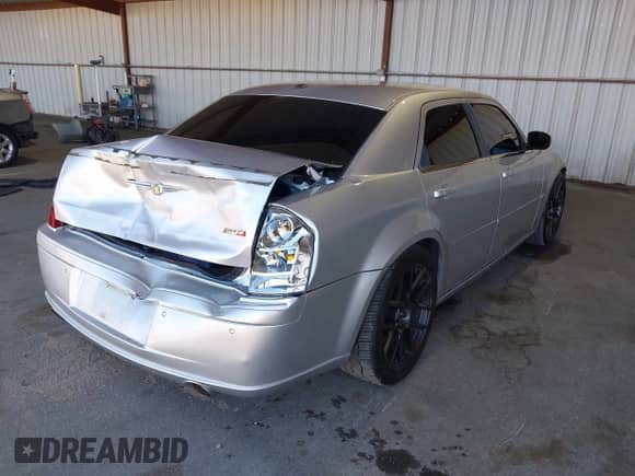 2006 Chrysler 300 C SRT-8 with VIN 2C3LA73W26H471000, listed as a IAAI auction lot 42884335 with 148,180 mi miles and . Bid and sale history available at DreamBid. Image 4.