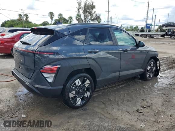 2024 Hyundai Kona SEL with VIN KM8HB3AB7RU088643, listed as a Copart auction lot 69079824 with 3,897 mi miles and Non repairable. Bid and sale history available at DreamBid. Image 3.
