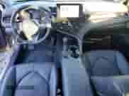 2023 Toyota Camry Hybrid XSE с VIN 4T1K31AK5PU056309, выставлен на аукционе Copart как лот 70047455 с пробегом 31 242 миль миль и Списание • Salvage title. История ставок и продаж доступна на DreamBid. Изображение 8.