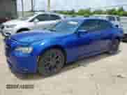 2020 Chrysler 300 S с VIN 2C3CCAGG2LH151035, выставлен на аукционе Copart как лот 54068735 с пробегом 100 045 миль миль и Чистый • Clean title. История ставок и продаж доступна на DreamBid. Изображение 1.