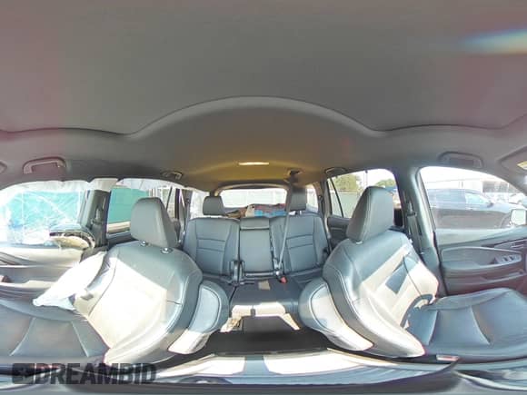 2019 Honda Passport Elite with VIN 5FNYF8H08KB000384, listed as a Copart auction lot 66898195 with 65,105 mi miles and Salvage title. Bid and sale history available at DreamBid. Image 12.