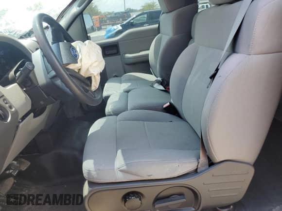 2007 Ford F-150 STX with VIN 1FTRX12W27FA64493, listed as a Copart auction lot 68034855 with 726,855 mi miles and Non repairable. Bid and sale history available at DreamBid. Image 7.