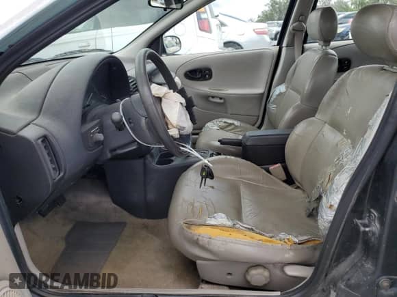 1996 Saturn SL with VIN 1G8ZK5274TZ354087, listed as a Copart auction lot 85761805 with 227,552 mi miles and Non repairable. Bid and sale history available at DreamBid. Image 7.