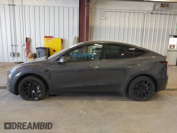 2023 Tesla Model Y Long Range с VIN 7SAYGDEE5PA203388, выставлен на аукционе IAAI как лот 42612438 с пробегом 38 548 миль миль и . История ставок и продаж доступна на DreamBid. Изображение 13.