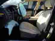 2016 Hyundai Equus Signature z VIN KMHGH4JH3GU104600, wystawiony jako Copart lot #46083605 z przebiegiem 83 338 mil mil oraz Szkoda całkowita • Salvage title. Historia ofert i sprzedaży dostępna na DreamBid. Obrazek 7.