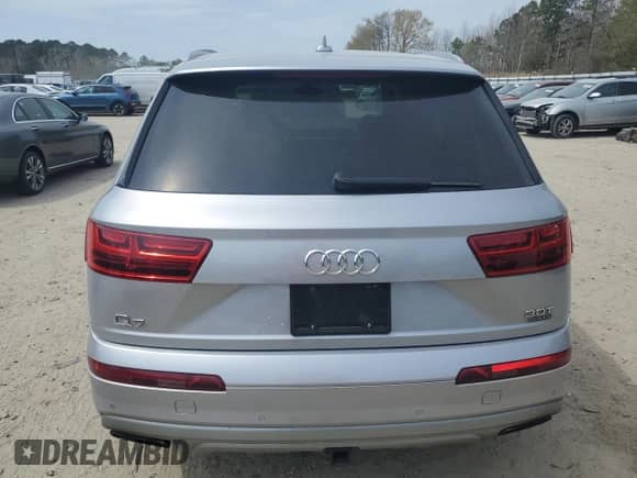 2017 Audi Q7 Premium Plus with VIN WA1LAAF73HD056615, listed as a Copart auction lot 50899715 with 157,742 mi miles and Clean title. Bid and sale history available at DreamBid. Image 6.