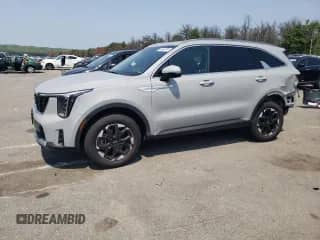 2025 Kia Sorento S with VIN 5XYRLDJC3SG372539, listed as a Copart auction lot 66967995 with 1,875 mi miles and Salvage title. Bid and sale history available at DreamBid. Image 1.