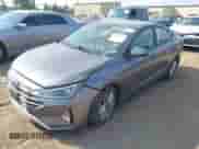 2020 Hyundai Elantra SEL с VIN 5NPD84LF7LH533925, выставлен на аукционе IAAI как лот 43206555 с пробегом 122 629 миль миль и . История ставок и продаж доступна на DreamBid. Изображение 17.