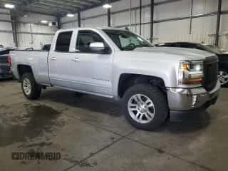 2016 Chevrolet Silverado 1500 LT z VIN 1GCVKREC3GZ405055, wystawiony jako Copart lot #71188225 z przebiegiem 117 897 mil mil oraz Szkoda całkowita • Salvage title. Historia ofert i sprzedaży dostępna na DreamBid. Obrazek 4.