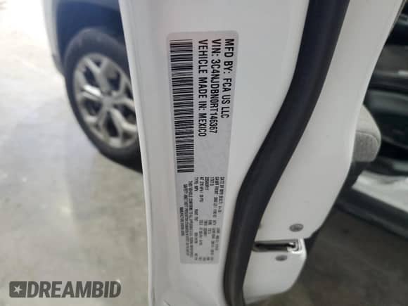2024 Jeep Compass Latitude with VIN 3C4NJDBN0RT146367, listed as a Copart auction lot 41695345 with 20,951 mi miles and Salvage title. Bid and sale history available at DreamBid. Image 13.