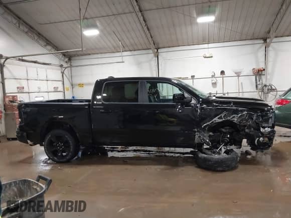 2024 Ram 1500 Big Horn с VIN 1C6RRFFGXRN178509, выставлен на аукционе IAAI как лот 41437165 с пробегом 7 606 миль миль и . История ставок и продаж доступна на DreamBid. Изображение 13.
