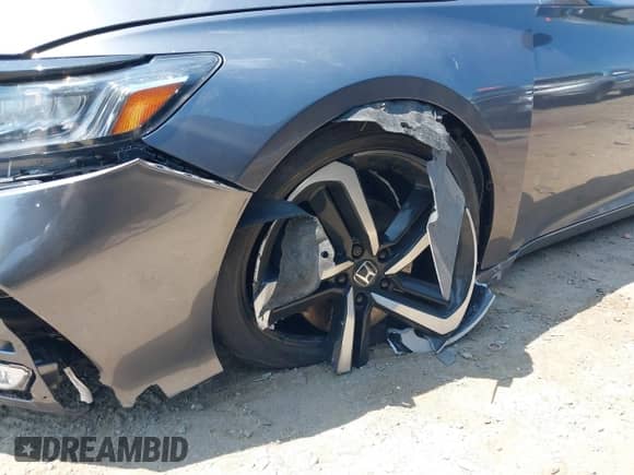 2018 Honda Accord Sport z VIN 1HGCV1F39JA216870, wystawiony jako IAAI lot #42836906 z przebiegiem 76 139 mil mil oraz . Historia ofert i sprzedaży dostępna na DreamBid. Obrazek 6.