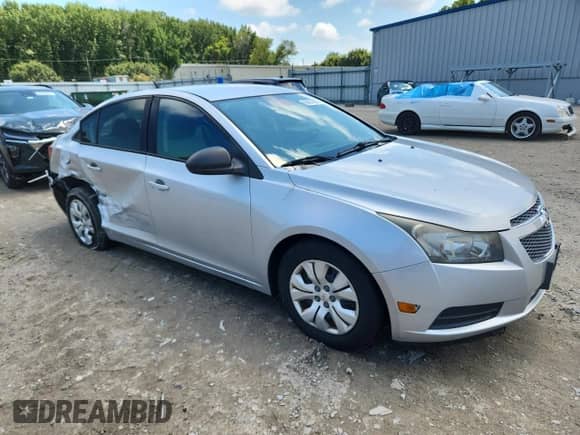 2014 Chevrolet Cruze LS с VIN 1G1PA5SH2E7467441, выставлен на аукционе Copart как лот 68637925 с пробегом 71 032 миль миль и Чистый • Clean title. История ставок и продаж доступна на DreamBid. Изображение 4.