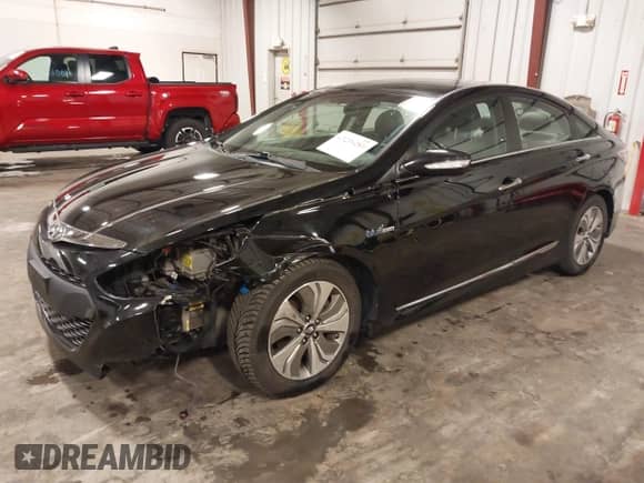 2014 Hyundai Sonata z VIN KMHEC4A46EA111915, wystawiony jako IAAI lot #43236280 z przebiegiem 139 784 mil mil oraz . Historia ofert i sprzedaży dostępna na DreamBid. Obrazek 2.