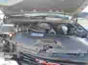 2006 GMC Sierra 1500 SLE1 с VIN 2GTEC13T261185125, выставлен на аукционе Copart как лот 67199325 с пробегом 252 758 миль миль и Списание • Salvage title. История ставок и продаж доступна на DreamBid. Изображение 11.