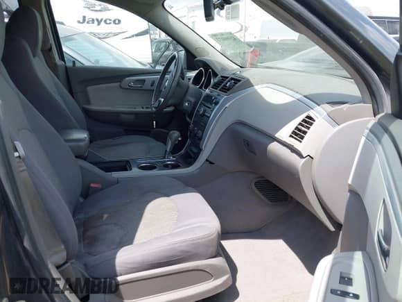 2011 Chevrolet Traverse 1LT z VIN 1GNKVGED1BJ220122, wystawiony jako IAAI lot #42990072 z przebiegiem 222 551 mil mil oraz . Historia ofert i sprzedaży dostępna na DreamBid. Obrazek 5.