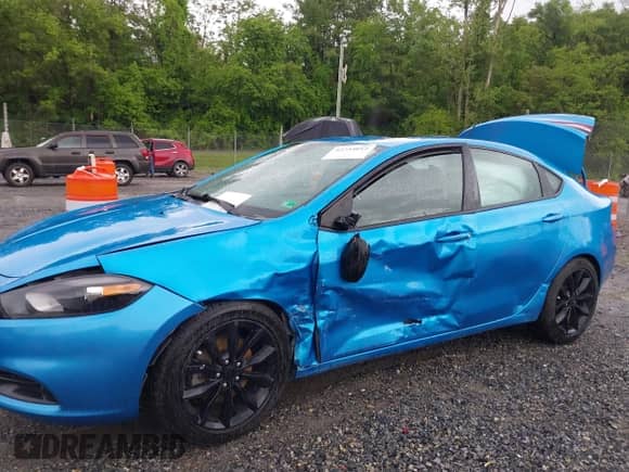 2016 Dodge Dart SXT Sport Blacktop with VIN 1C3CDFFA7GD819356, listed as a IAAI auction lot 42254012 with 113,960 mi miles and . Bid and sale history available at DreamBid. Image 6.