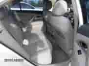 2010 Toyota Camry XLE z VIN 4T1BF3EK0AU505223, wystawiony jako IAAI lot #43241727 z przebiegiem 184 525 mil mil oraz . Historia ofert i sprzedaży dostępna na DreamBid. Obrazek 8.