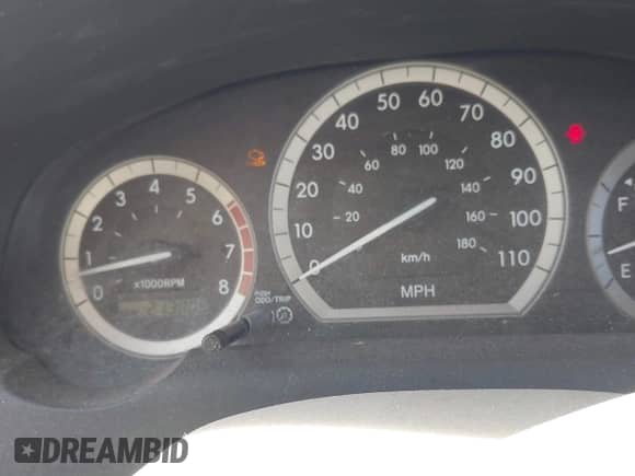 2004 Toyota Sienna XLE z VIN 5TDZA22C34S207668, wystawiony jako IAAI lot #43543397 z przebiegiem 213 009 mil mil oraz . Historia ofert i sprzedaży dostępna na DreamBid. Obrazek 7.