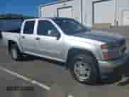 2011 Chevrolet Colorado 1LT z VIN 1GCHTCFE4B8111542, wystawiony jako IAAI lot #43481988 z przebiegiem 79 644 mil mil oraz . Historia ofert i sprzedaży dostępna na DreamBid. Obrazek 6.