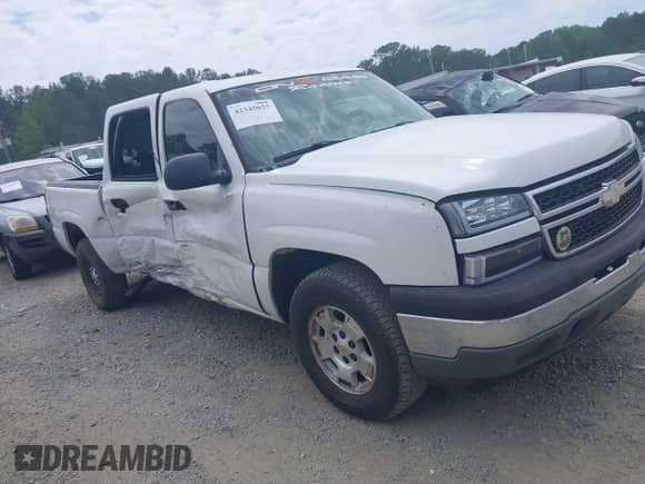 2005 Chevrolet Silverado 1500 LS с VIN 2GCEK13T051368475, выставлен на аукционе IAAI как лот 42345057 с пробегом 296 573 миль миль и . История ставок и продаж доступна на DreamBid. Изображение 1.
