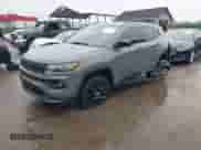 2023 Jeep Compass Latitude Lux с VIN 3C4NJDFN7PT558387, выставлен на аукционе IAAI как лот 43028238 с пробегом 19 083 миль миль и . История ставок и продаж доступна на DreamBid. Изображение 20.