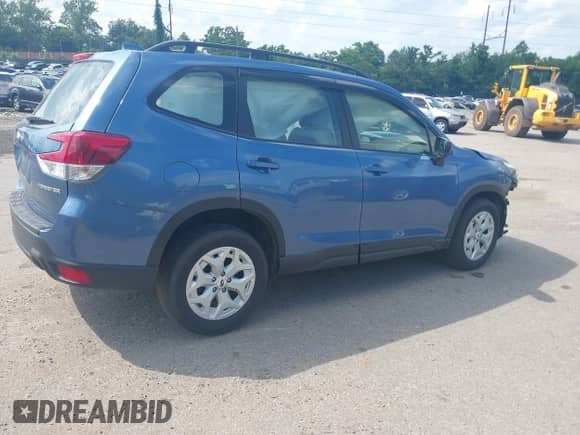 2022 Subaru Forester z VIN JF2SKACC6NH511740, wystawiony jako IAAI lot #42559530 z przebiegiem Nie podano mil oraz . Historia ofert i sprzedaży dostępna na DreamBid. Obrazek 4.