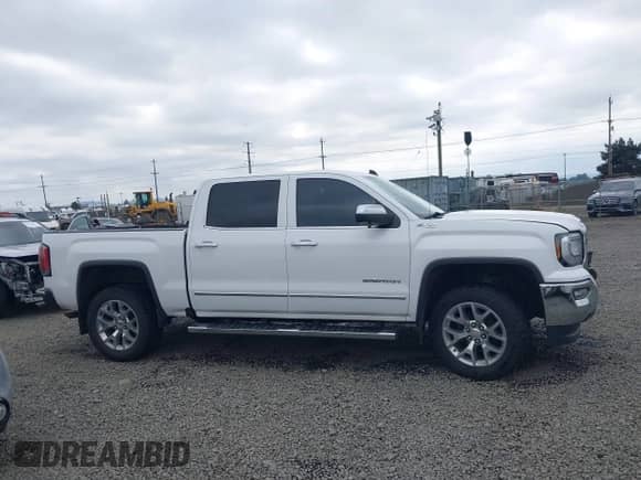 2018 GMC Sierra 1500 SLT z VIN 3GTU2NEC2JG474475, wystawiony jako IAAI lot #43194997 z przebiegiem 136 451 mil mil oraz . Historia ofert i sprzedaży dostępna na DreamBid. Obrazek 13.