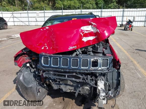 2019 Jeep Compass Limited with VIN 3C4NJDCB5KT646194, listed as a IAAI auction lot 43191478 with Not provided miles and . Bid and sale history available at DreamBid. Image 12.
