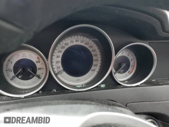 2014 Mercedes-Benz C 300 Sport с VIN WDDGF8AB9EG235349, выставлен на аукционе Copart как лот 60460885 с пробегом Не указан миль и Чистый • Clean title. История ставок и продаж доступна на DreamBid. Изображение 9.