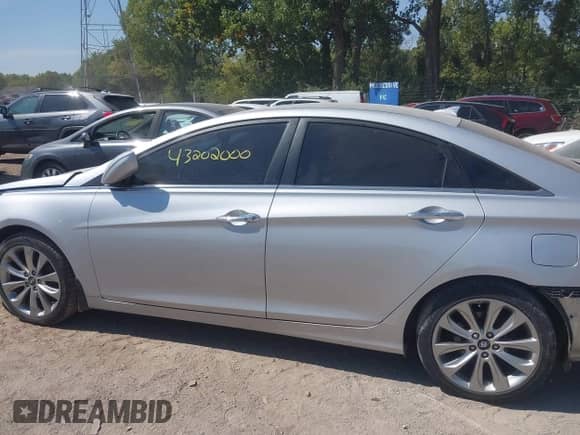 2013 Hyundai Sonata Limited с VIN 5NPEC4AC5DH587219, выставлен на аукционе IAAI как лот 43202000 с пробегом 114 959 миль миль и . История ставок и продаж доступна на DreamBid. Изображение 15.