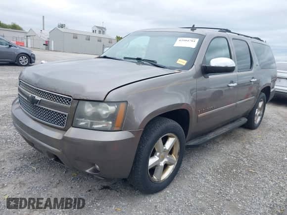 2011 Chevrolet Suburban LTZ с VIN 1GNSKKE34BR204128, выставлен на аукционе IAAI как лот 43504784 с пробегом 250 777 миль миль и . История ставок и продаж доступна на DreamBid. Изображение 2.
