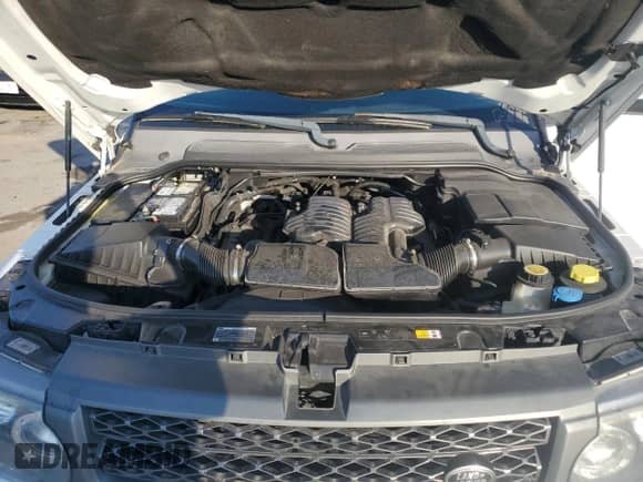 2011 Land Rover Range Rover Sport HSE with VIN SALSF2D49BA708219, listed as a Copart auction lot 84401625 with 107,238 mi miles and Salvage title. Bid and sale history available at DreamBid. Image 12.